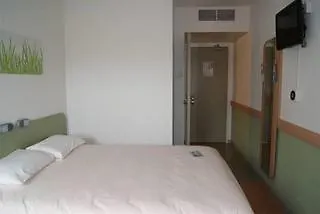 Отель Ibis Budget Centre Gare 2*